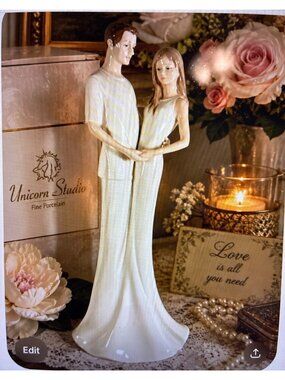 La Tavola Fine Porcelain Romantic Couple Figurine 13" With Original Box Wedding